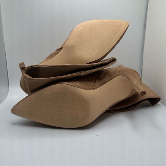 CUSHIONAIRE Women's scrunch heel boot with +Memory Foam 8 TAN - Picture 5 of 7